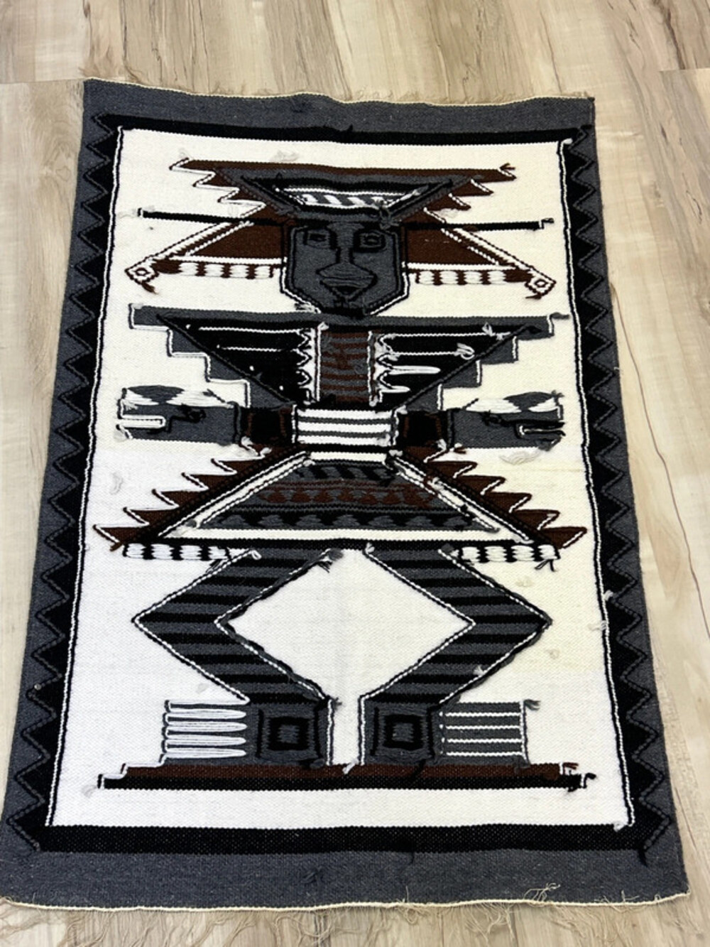 Vintage hand woven Ecuadorian wool area rug - Picture 3 of 5